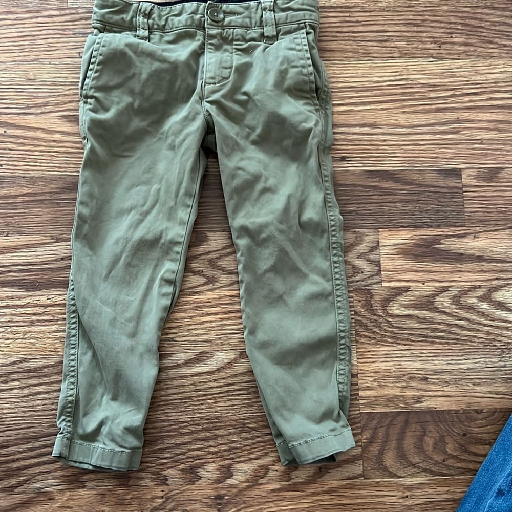 Khaki’s with a Olive Green undertone